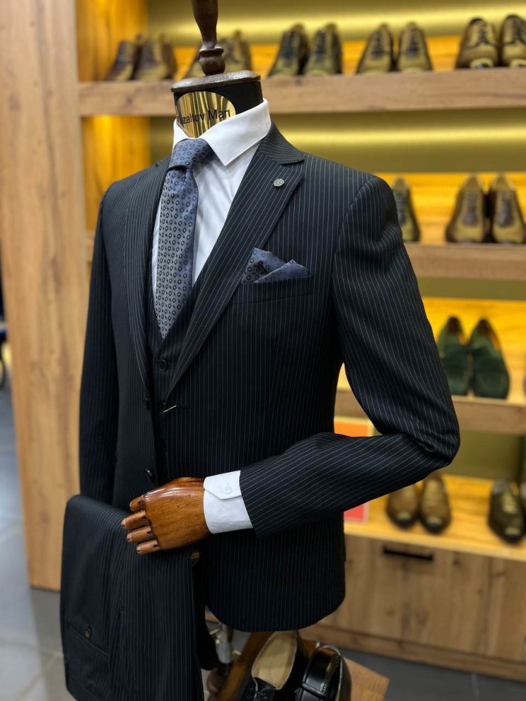 Костюм MAZALTOVMAN 3-ка Черный в полоску